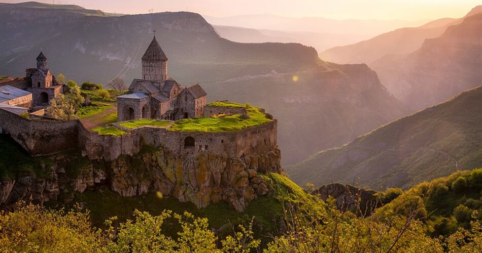 Foto - Okruh Arménií + JEZERO SEVAN + OCHUTNÁVKA KOŇAKU ARARAT A VÍNA (letecky z Prahy)