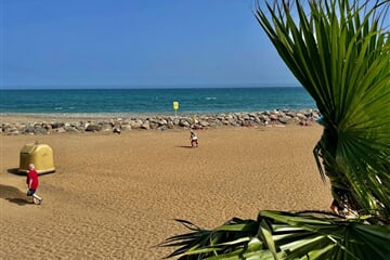 Playa des Ingles - LETECKY - Gran Canaria o jarních prázdninách