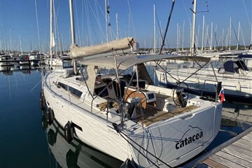 Plachetnice Dufour 430 - Catacea