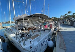Plachetnice Oceanis 51.1 - no name