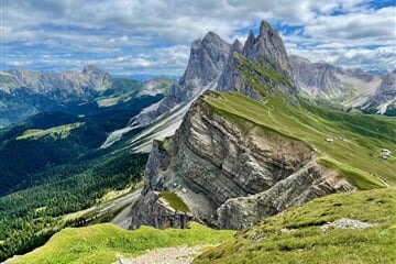 Brixen - Barevné Dolomity a lodí po Lago di Garda - DENNÍ PŘEJEZD