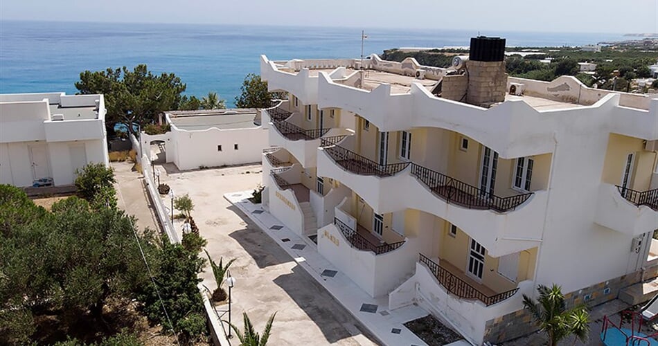 Apartmánový dům Elena's Beach Garden: fotografie vybavení exteriérů a interiérů ubytování.