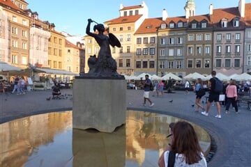Adventní Varšava (UNESCO) vlakem po stopách Chopina s koncertem a vánoční trhy 2026