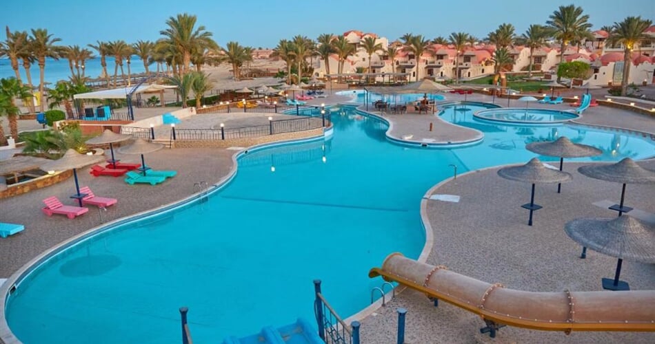 Hotel Protels Crystal Beach Resort: fotografie vybavení exteriérů a interiérů ubytování.