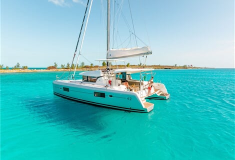 Katamarán Lagoon 42 - Pyrat