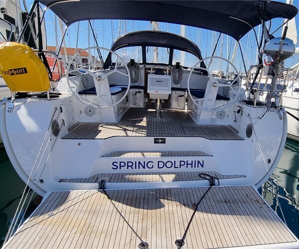 Bavaria Cruiser 46 - Spring Dolphin