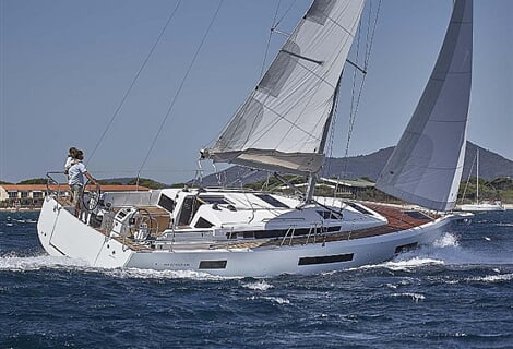 Plachetnice Sun Odyssey 440 - Navillera