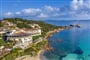 Letecký pohled na hotel, Baja Sardinia, Sardinie