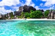Seychely-Anse source d'argent na ostrově La digue-iStock-671476546