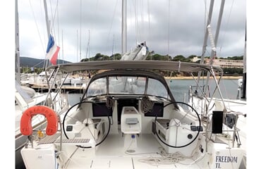 Plachetnice Dufour 410 Grand Large - Freedom