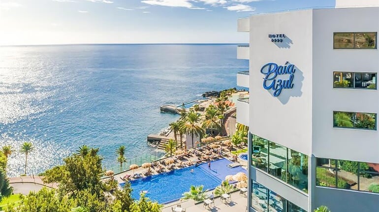 Hotel Baia Azul: fotografie vybavení exteriérů a interiérů ubytování.