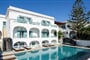 Hotel Armonia - Santorini: fotografie vybavení exteriérů a interiérů ubytování.