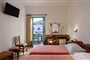Hotel Armonia - Santorini: fotografie vybavení exteriérů a interiérů ubytování.