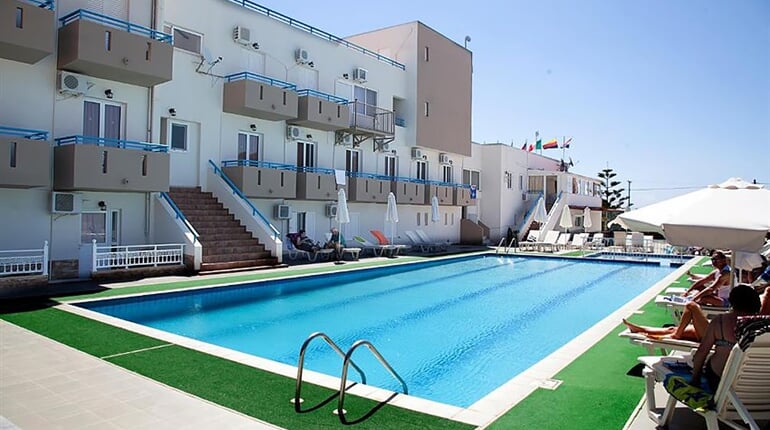 Hotel Athinoula: fotografie vybavení exteriérů a interiérů ubytování.