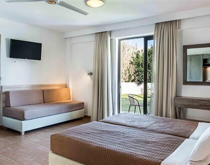 Aparthotel Gerona Mare: fotografie vybavení exteriérů a interiérů ubytování.