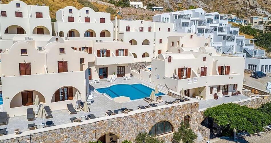 Hotel Epavlis: fotografie vybavení exteriérů a interiérů ubytování.
