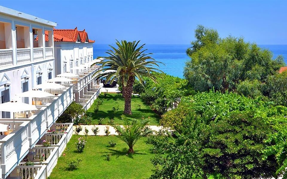 Hotel Belussi Beach: fotografie vybavení exteriérů a interiérů ubytování.