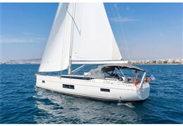 Plachetnice Bavaria C57 - Ghost