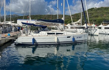 Plachetnice Sun Odyssey 36i - Bliksem