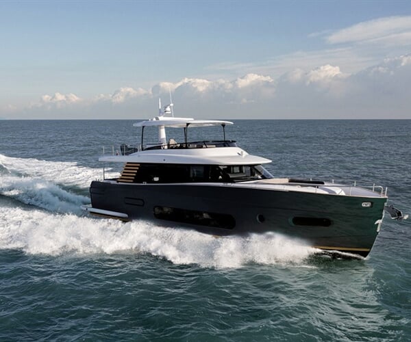 Motorová jachta Magellano 66 - New 2024
