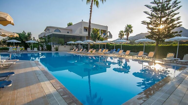 Hotel Olive Garden: fotografie vybavení exteriérů a interiérů ubytování.