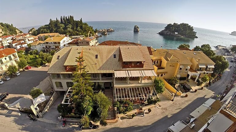 Aparthotel Maistrali: fotografie vybavení exteriérů a interiérů ubytování.