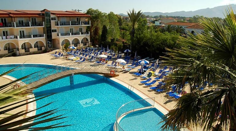 Hotel Majestic & Spa: fotografie vybavení exteriérů a interiérů ubytování.