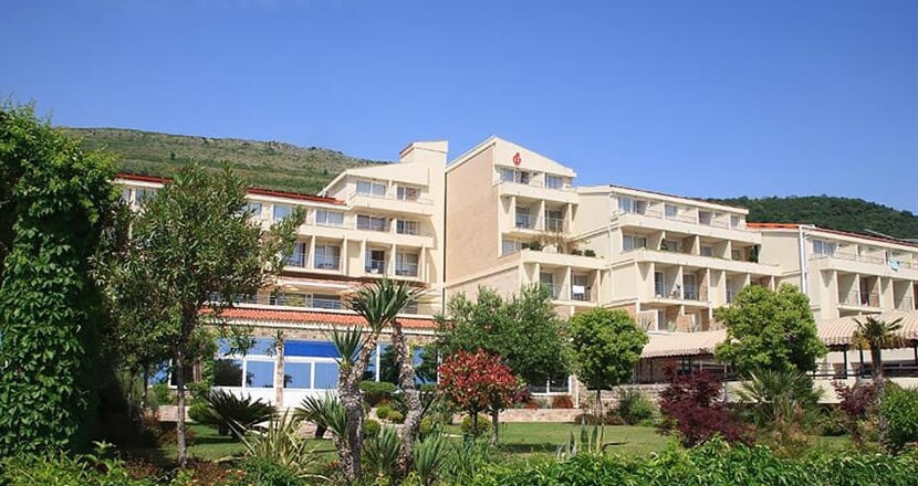 Hotel-Palas-1