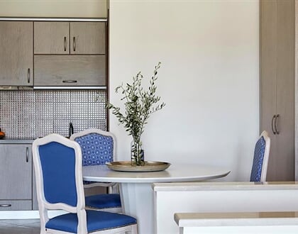 Aparthotel Skiathos Living: fotografie vybavení exteriérů a interiérů ubytování.