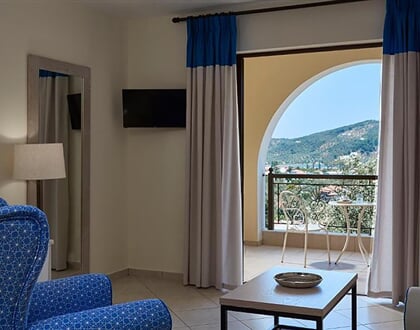 Aparthotel Skiathos Living: fotografie vybavení exteriérů a interiérů ubytování.