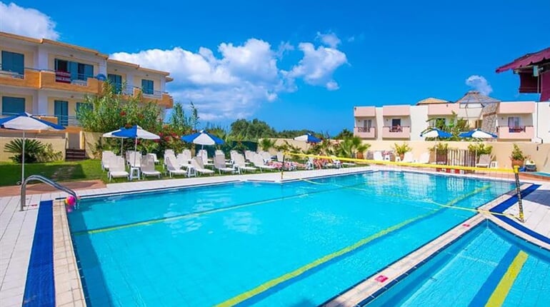 Apartmánový dům Irida: fotografie vybavení exteriérů a interiérů ubytování.