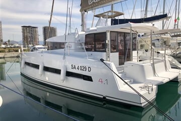 Katamarán Bali 4.1 - COSTAR