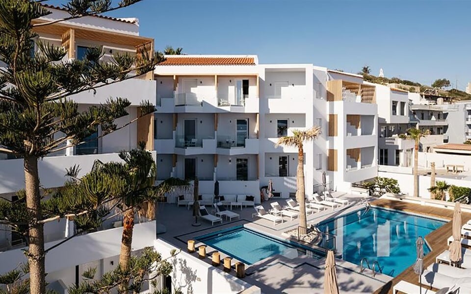 Hotel Petradi Beach: fotografie vybavení exteriérů a interiérů ubytování.