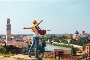 To nejlepší z Milána + OPERA VE VERONĚ + SIRMIONE U LAGO DI GARDA (letecky z Pra