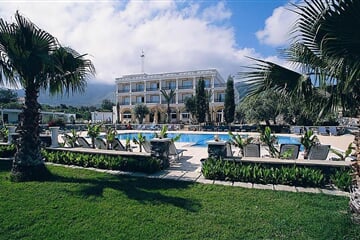 Kyrenia (Girne) - Hotel Altinkaya Holiday Resort
