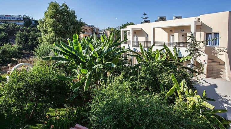 Apartmánový dům Dorian: fotografie vybavení exteriérů a interiérů ubytování.