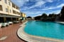 Bazén v hotelu Maria Rosaria, Orosei, Sardinie