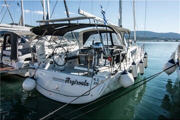 Oceanis 41.1 - Argyroula - Bow - Solar & A/C