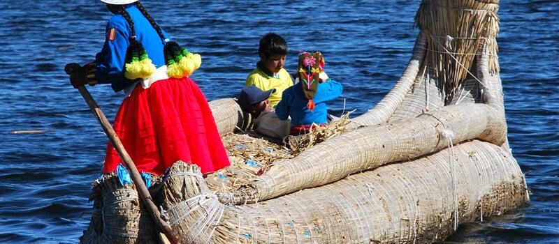 Ostrovy Uros na jezeře Titicaca