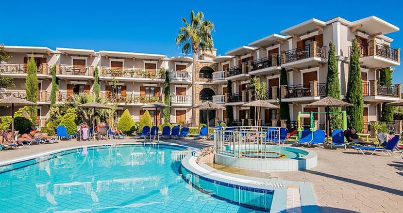 Hotel-Plaza-Pallas-1
