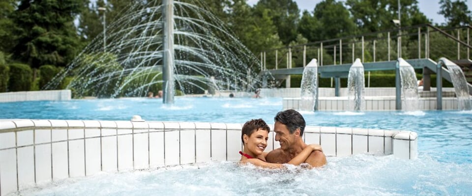 SLOVINSKÉ TERMÁLNÍ LÁZNĚ S DOPRAVOU