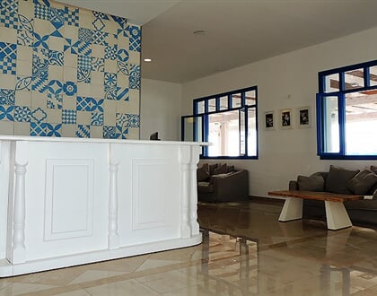 Sarris-Hotel-5