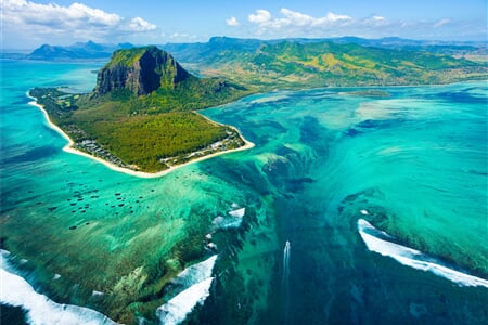 Mauricius - Božský ostrov s bělostnými plážemi a výlety