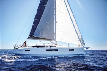 Plachetnice Sun Odyssey 410 - TBA