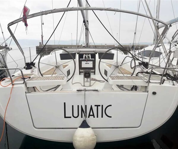 Plachetnice Hanse 418 - LUNATIC