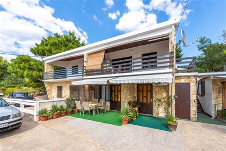Stara Novalja - Danijela apartmány ***