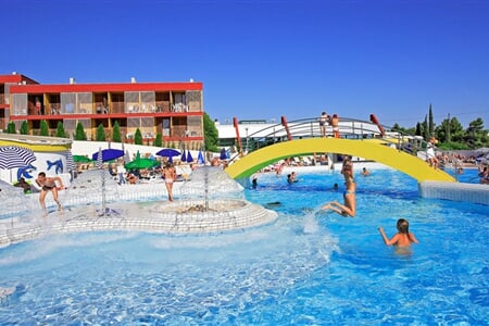 Bol - Bonaca Bluesun Holiday Village ****
