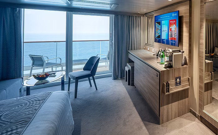 msc yacht club deluxe suite yc1 700x433