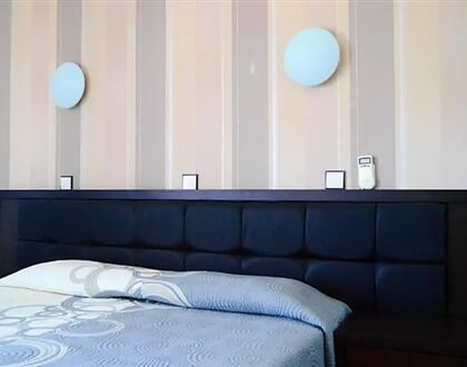 Hotel Blue Bay Beach: fotografie vybavení exteriérů a interiérů ubytování.