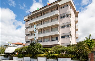 Hotel Ambasciatori *** - Marina Di Pietrasanta